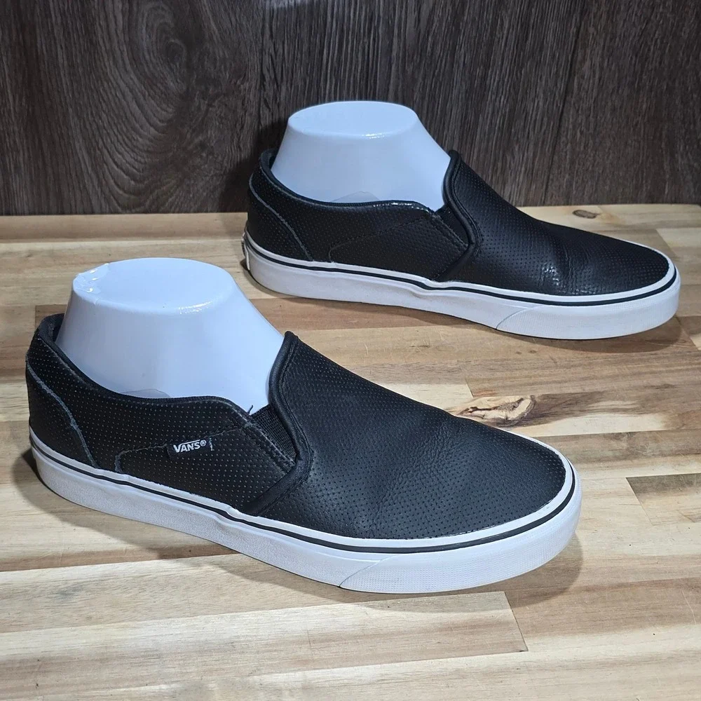 Vans Classic Perforated Leather Slip On Shoes‎ Women's 7.5 Black White